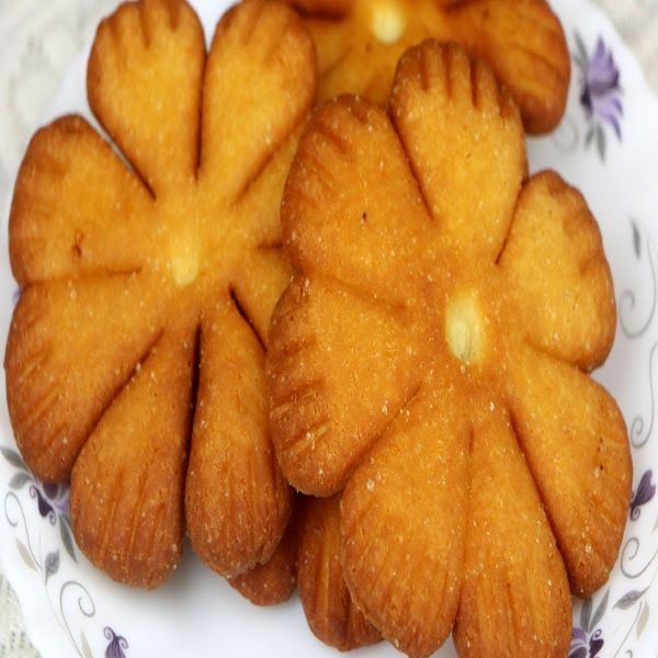 Dim Pakon Pitha (ডিম পাকন পিঠা)