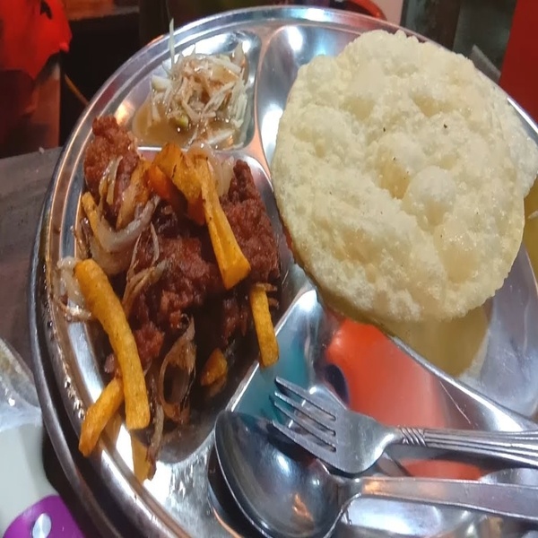 Live Kitchen (Chicken Chaap+Luchi)