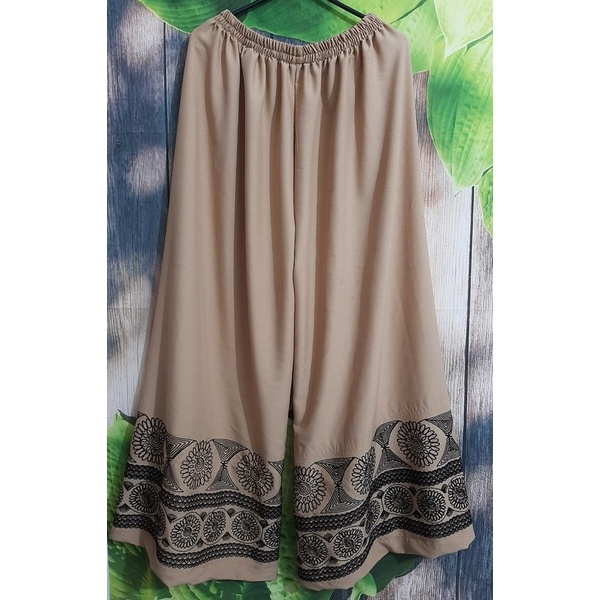 RAYSHAA Chinigura Aari fabrics Embroidered Palazzo