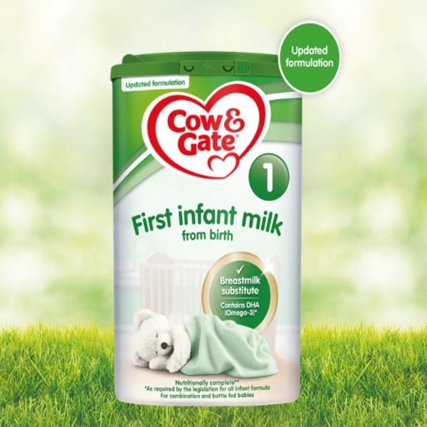 First infant milk Suitable from birth 800g EaZypack