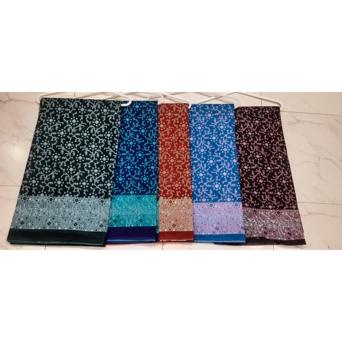 Low budget multicolor printed cotton saree in wholesale price(LBS-2004)