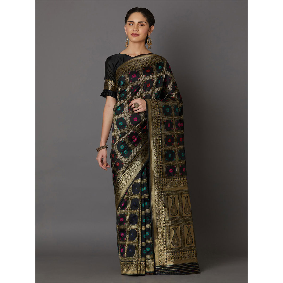 Latest Designed Luxury Exclusive Printed Silk Saree With Blouse Piece For Women