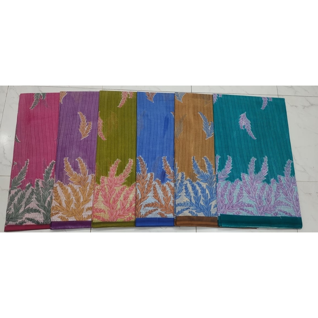 Low budget multicolor printed cotton saree in wholesale price(LBS-2017)