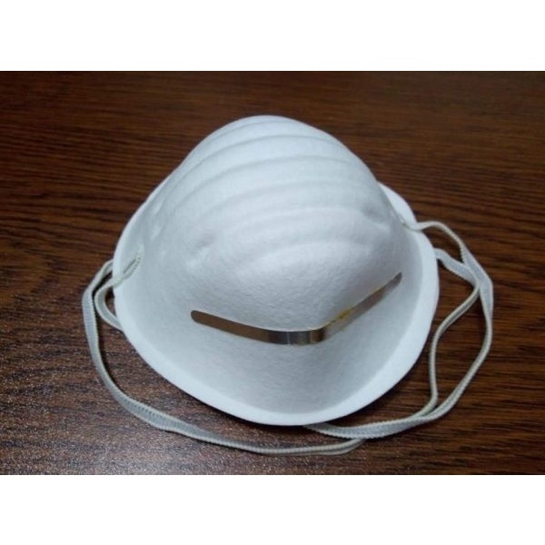 China Origin Disposable Non-toxic dust & filter PFL N95 FACE MASK protect from Corona Virus