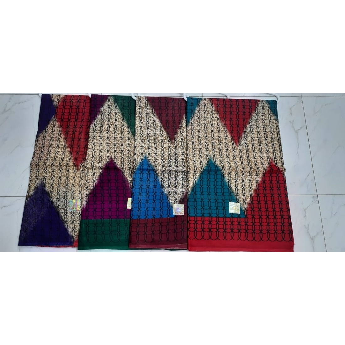 Low budget multicolor printed cotton saree in wholesale price(LBS-2001)