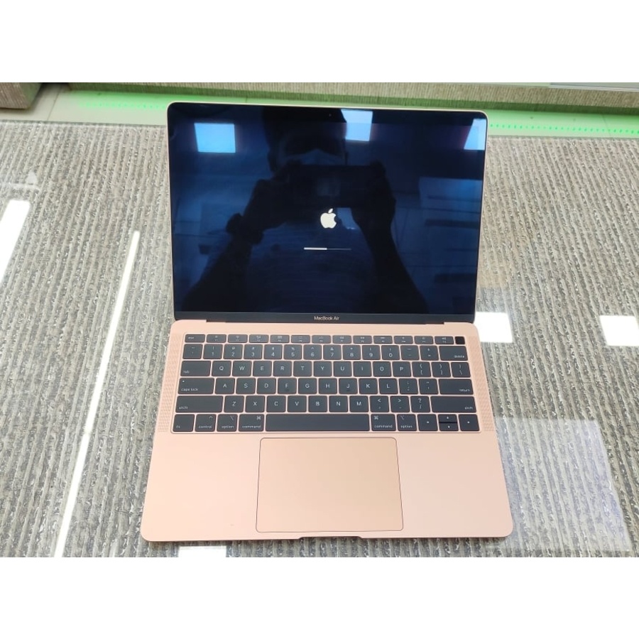 MacBook Air A1932 intel i5 2018 MacBook Air A1932 intel i5 2018