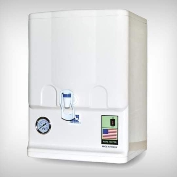 BOX WHIET Water Purifier ওয়াটার পিউরিফায়ার